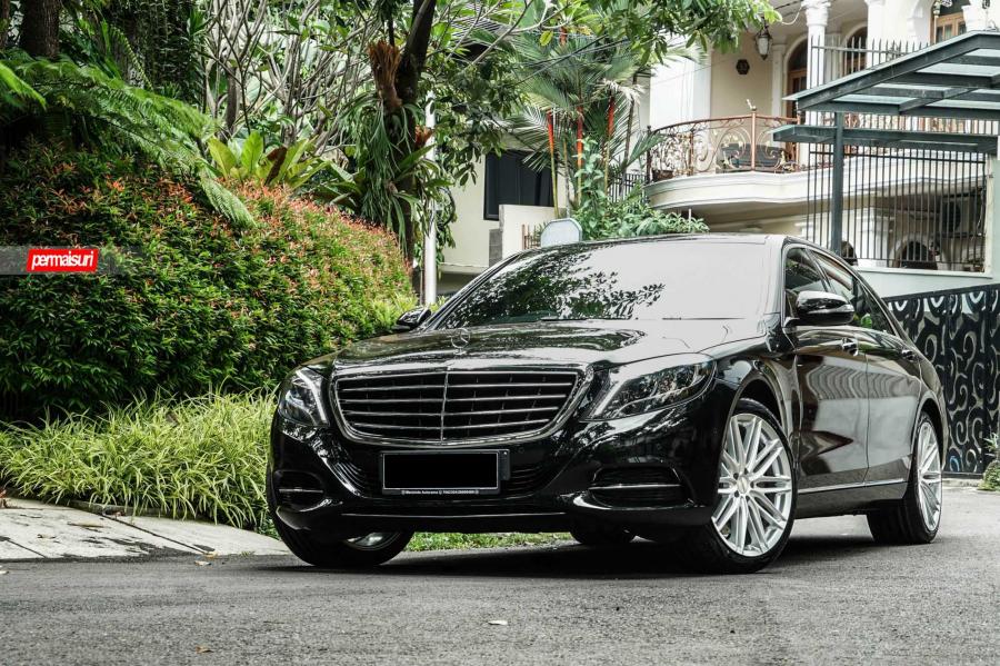  Mercedes-Benz S400 4Matic on Vossen Wheels (VFS4) 2017 года  (фото 1 из 15)
